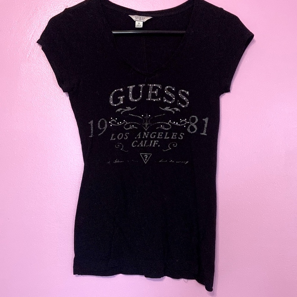 Black GUESS t shirt